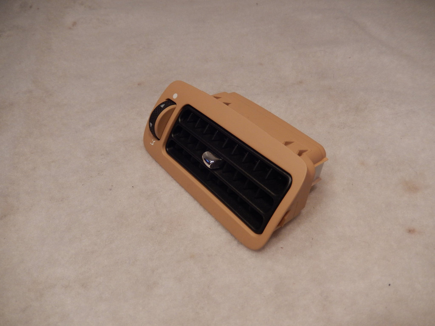Maserati M-139 OEM NOS Natural Leather Tan B Pillar Vent