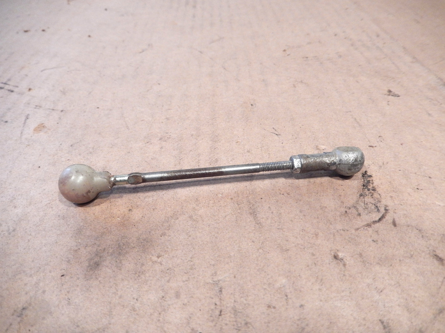 Datsun 240Z Adjustable Throttle Rod