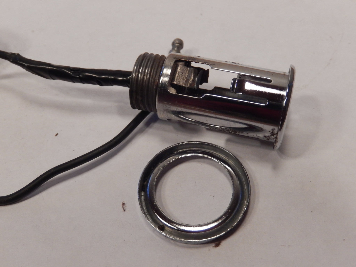 Volvo P1800S Dashboard Lighter Body