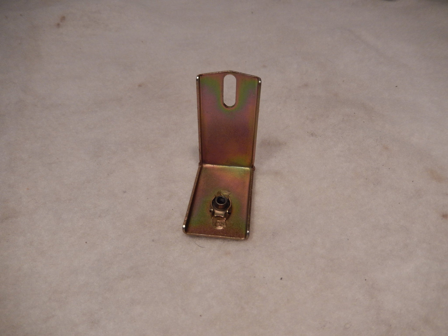 Maserati Quattroporte M-139 NOS Interior H. E. Bracket NOS Condition