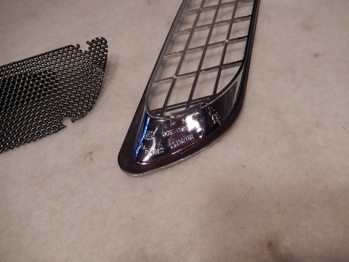 Maserati Quattroporte M-139 NOS Front Body Side Vent Assembly