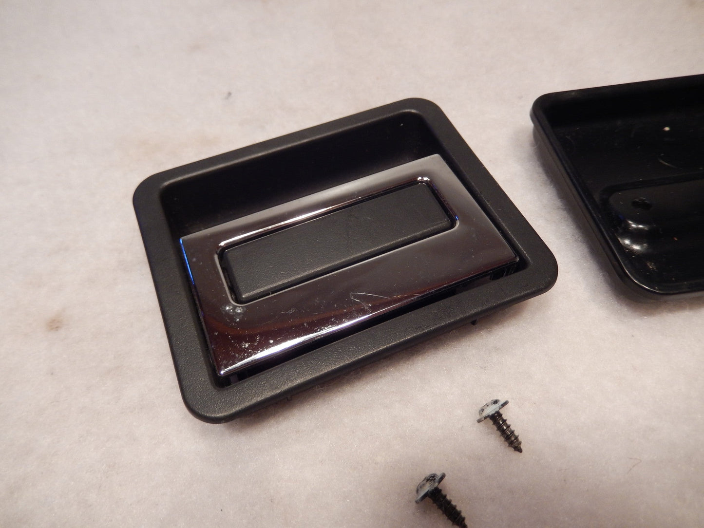 Maserati Quattroporte M-139 Lift Handle Assenbly