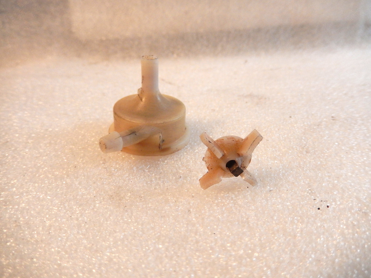 Datsun 240Z Washer Pump Dual Nozzle Cap and Impeller