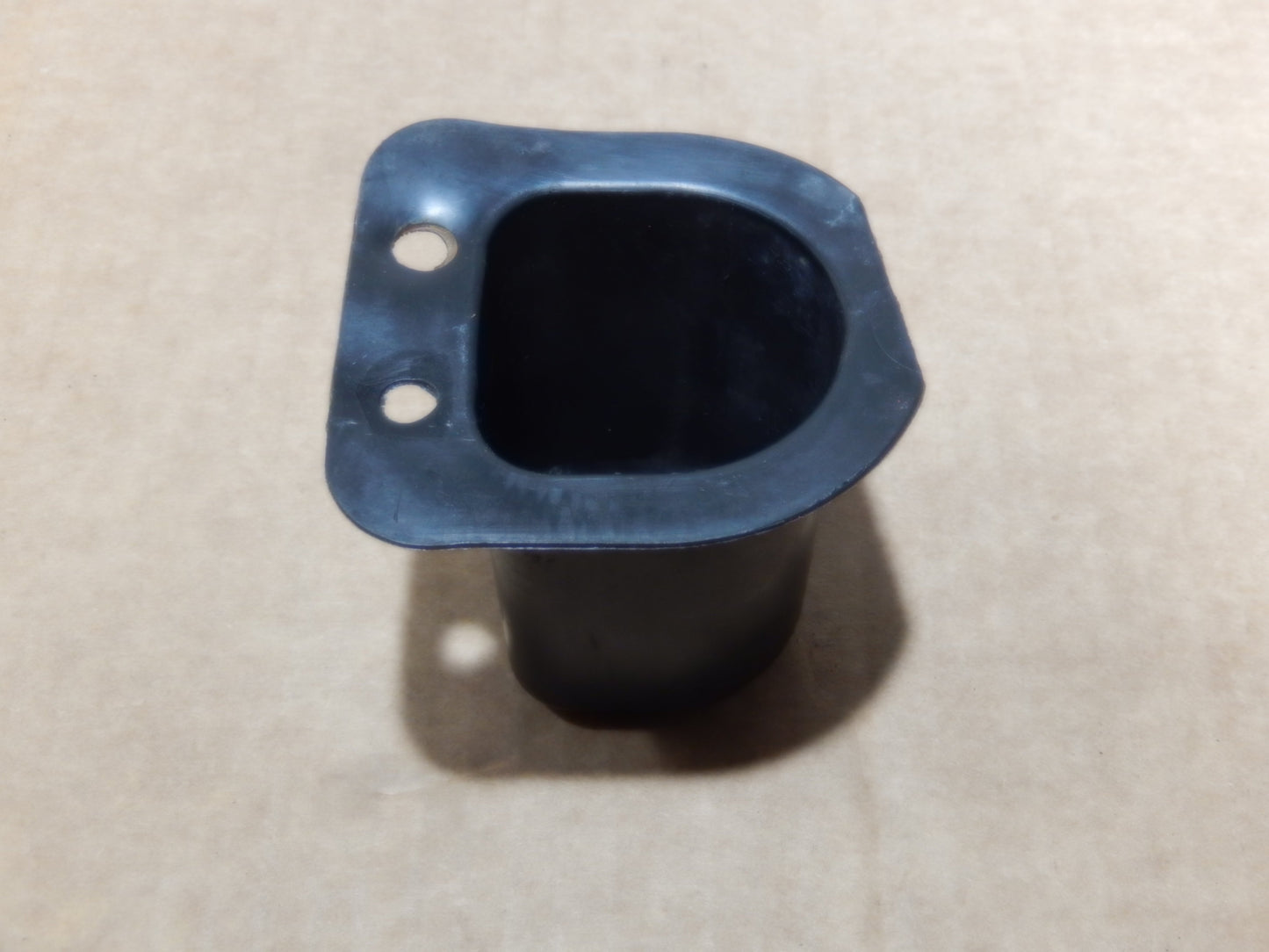 Datsun 280ZX Passengers Interior Rocker Panel Relay Cup