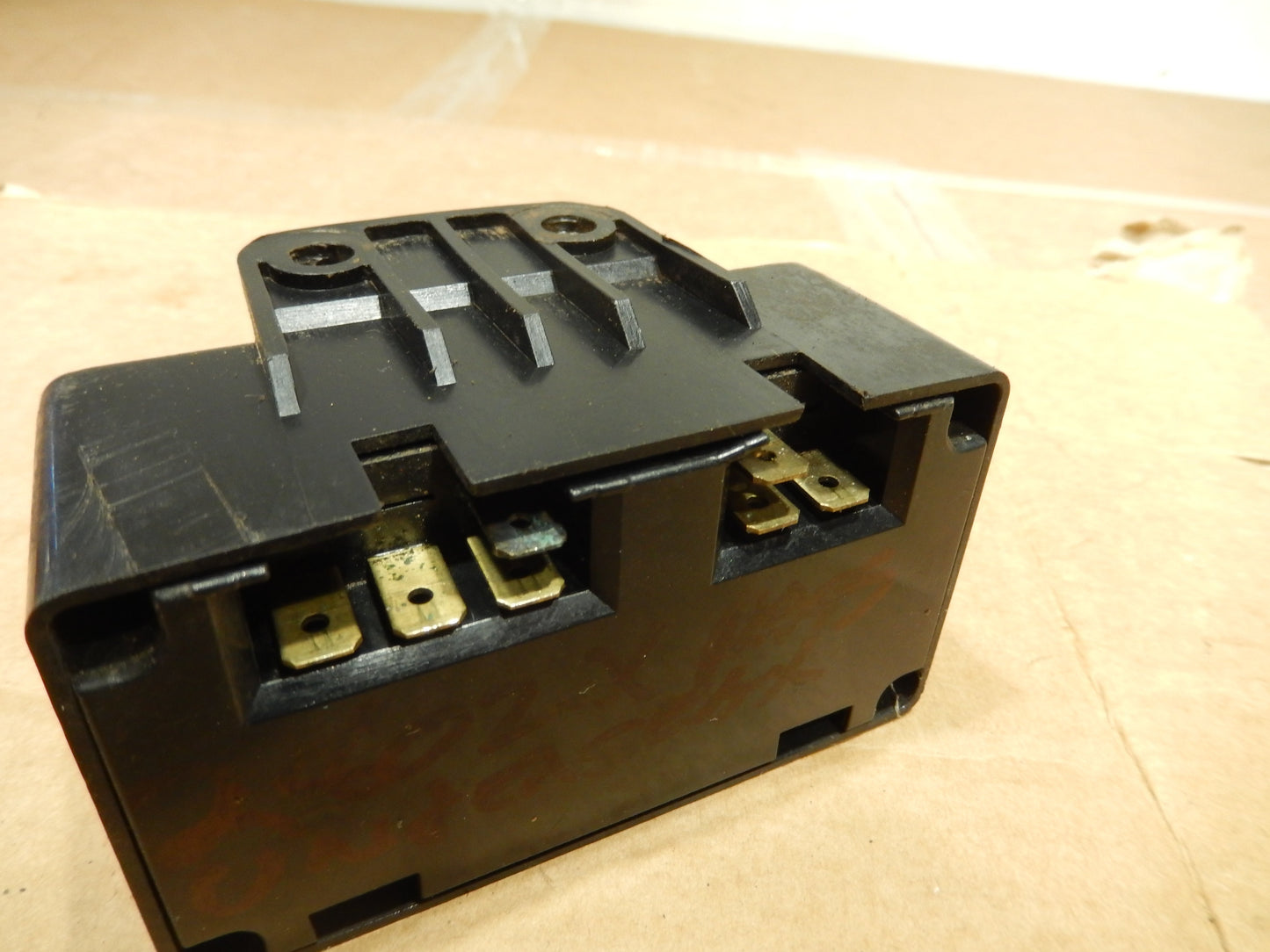 Datsun 280ZX Under Passenger Seat Relay Box - Stop & Tail Sensor
