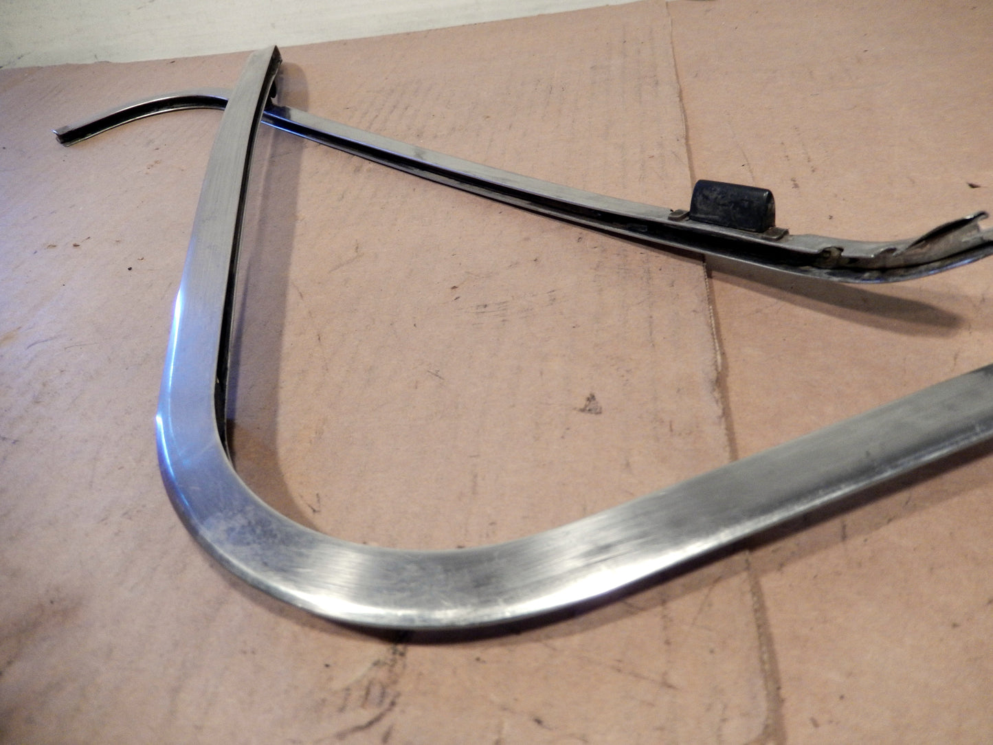 Datsun 280ZX Passenger Glass T-Roof Trim Set