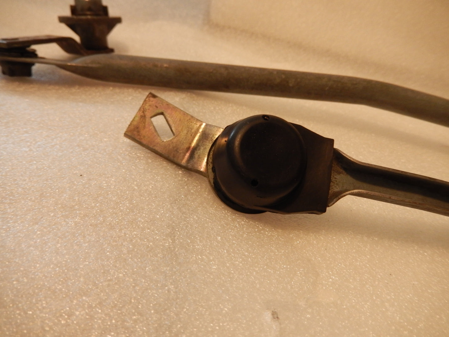 Datsun 280ZX Wiper Mechanism