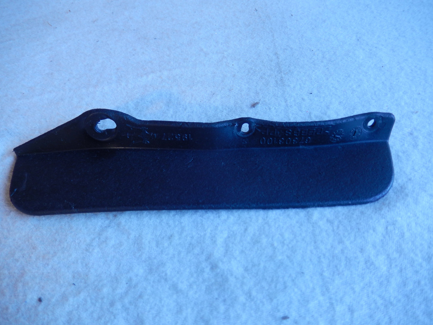 Maserati Quattroporte Front Drivers Side Rocker End Mud Guard
