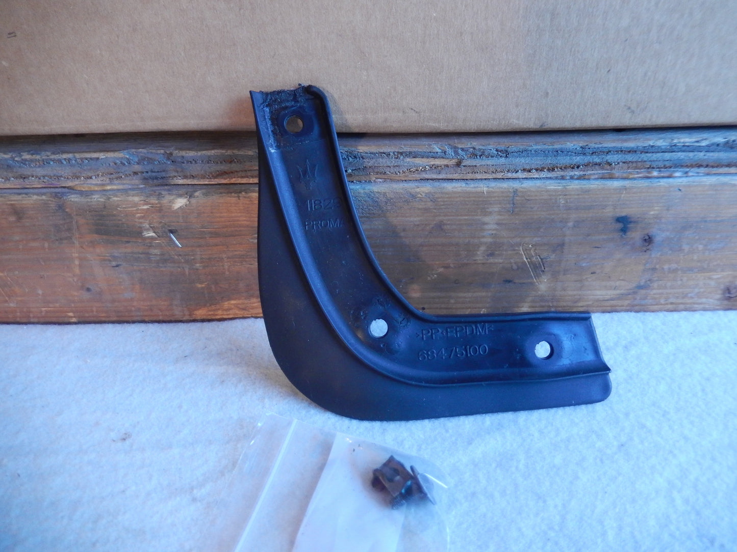 Maserati Quattroporte Rear Drivers Side Rocker End Mud Guard