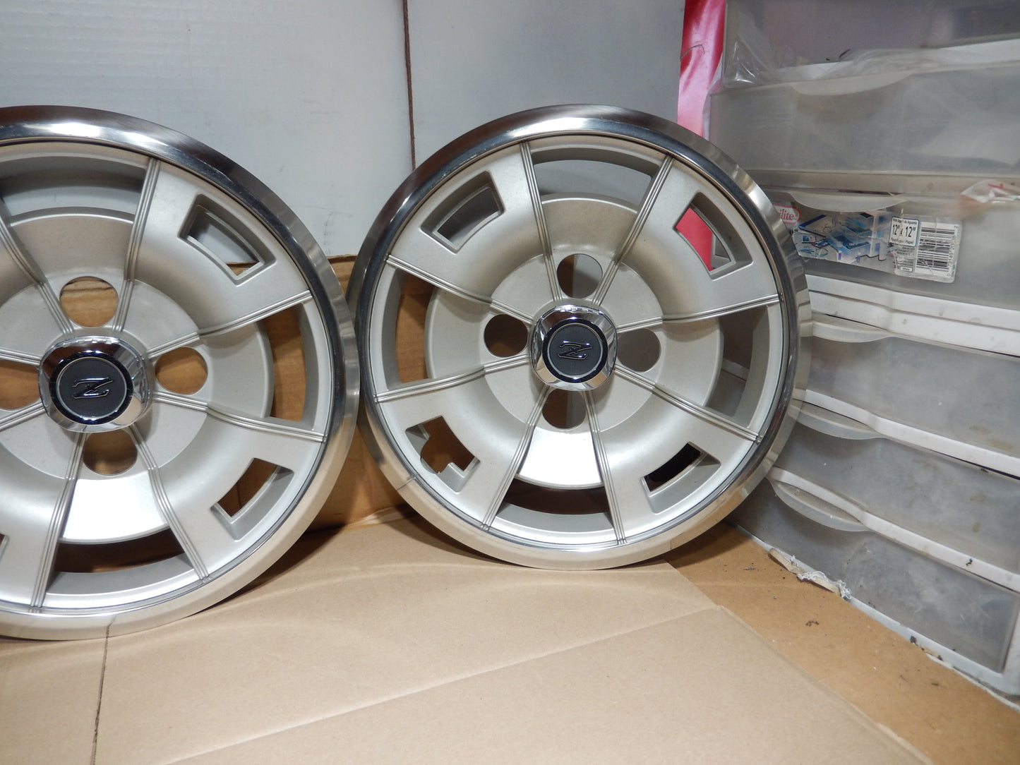 Datsun 280Z Set Of Five Hub Caps Finest