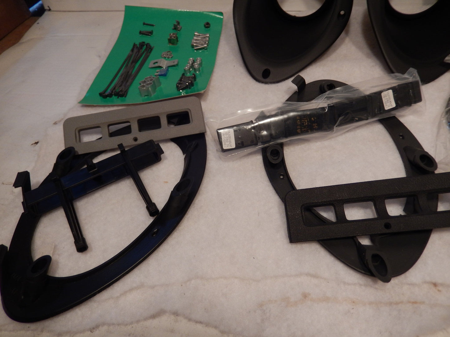 Rover Freelander OEM , NOS , NEW Auxiliary Lights Kit