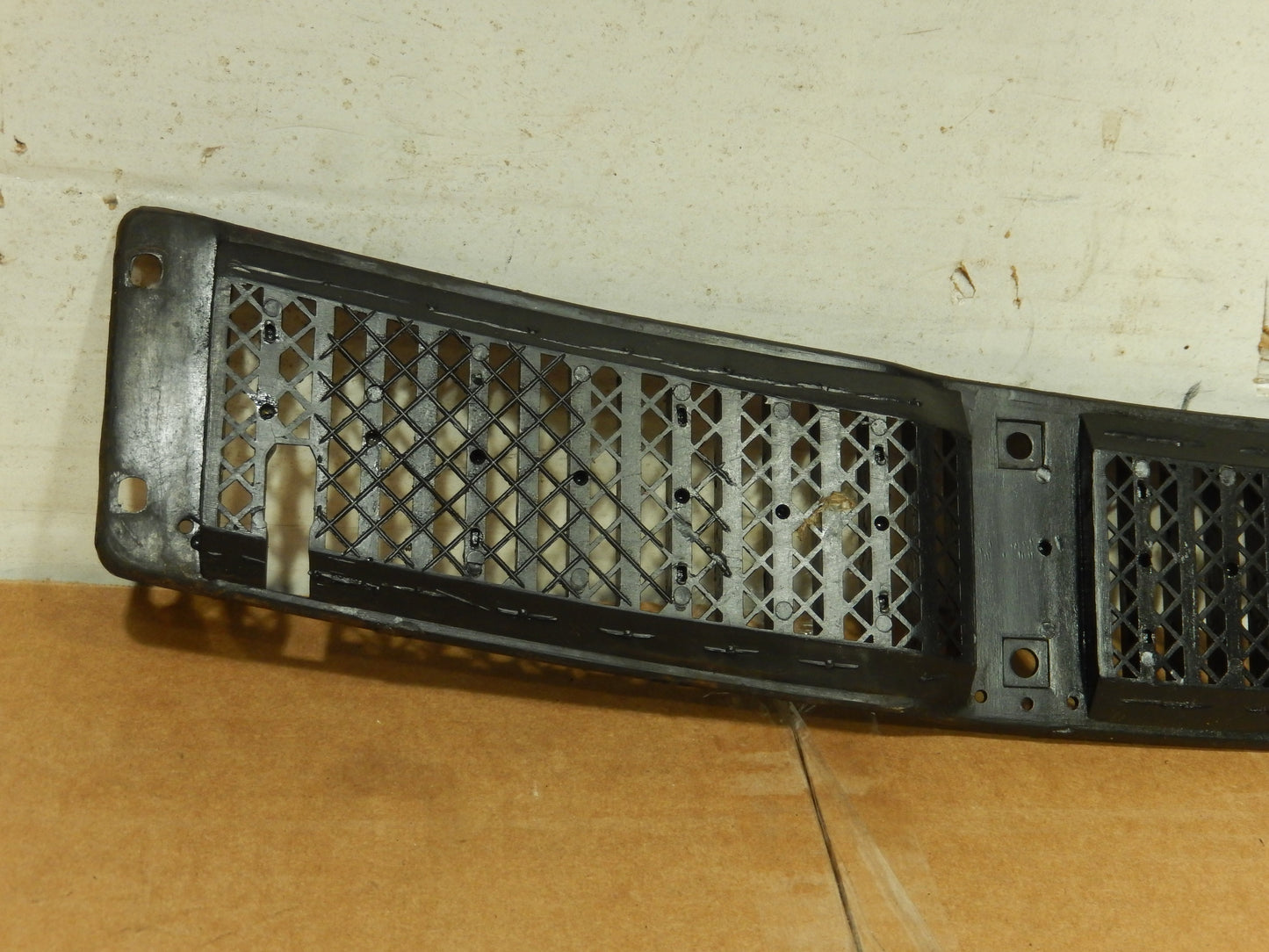 Datsun 280ZX Wiper Area Hood Vent