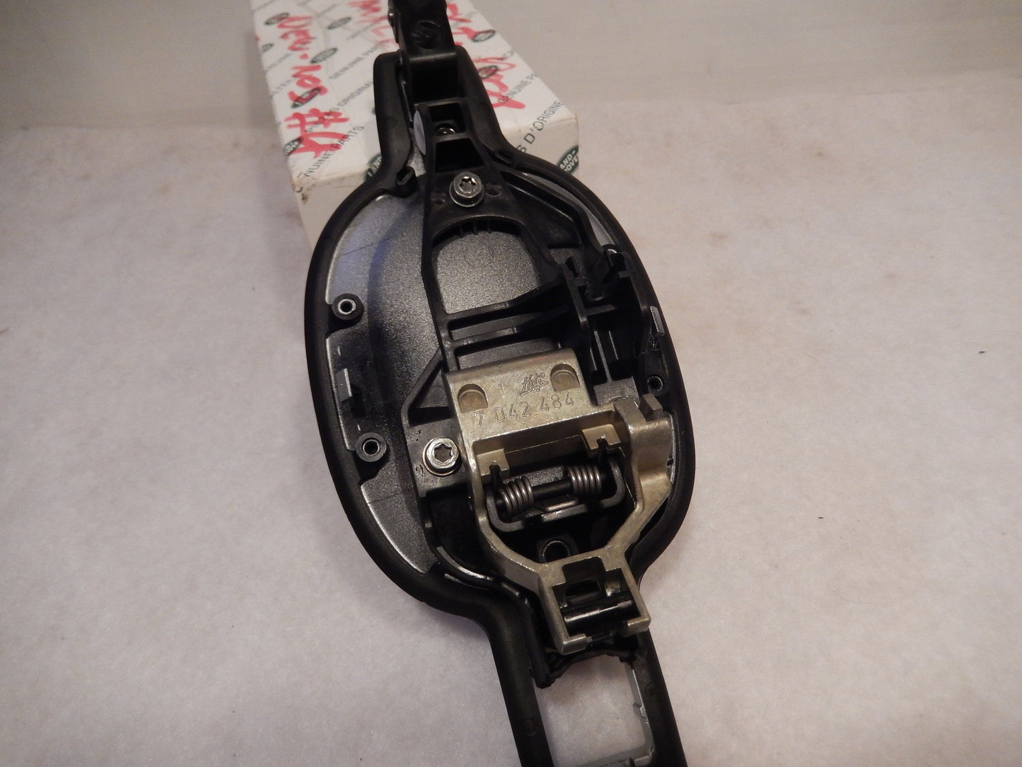 Range Rover 2003 - 06 NOS , New Exterior Door Handle Silver