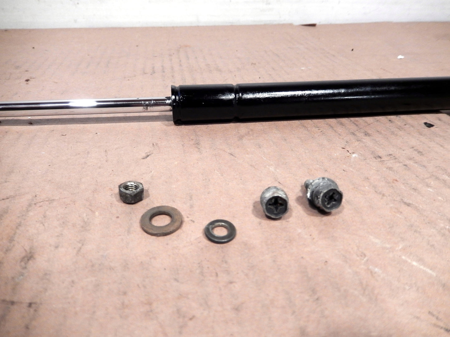 Datsun 280Z OEM Rear Hatch Lift