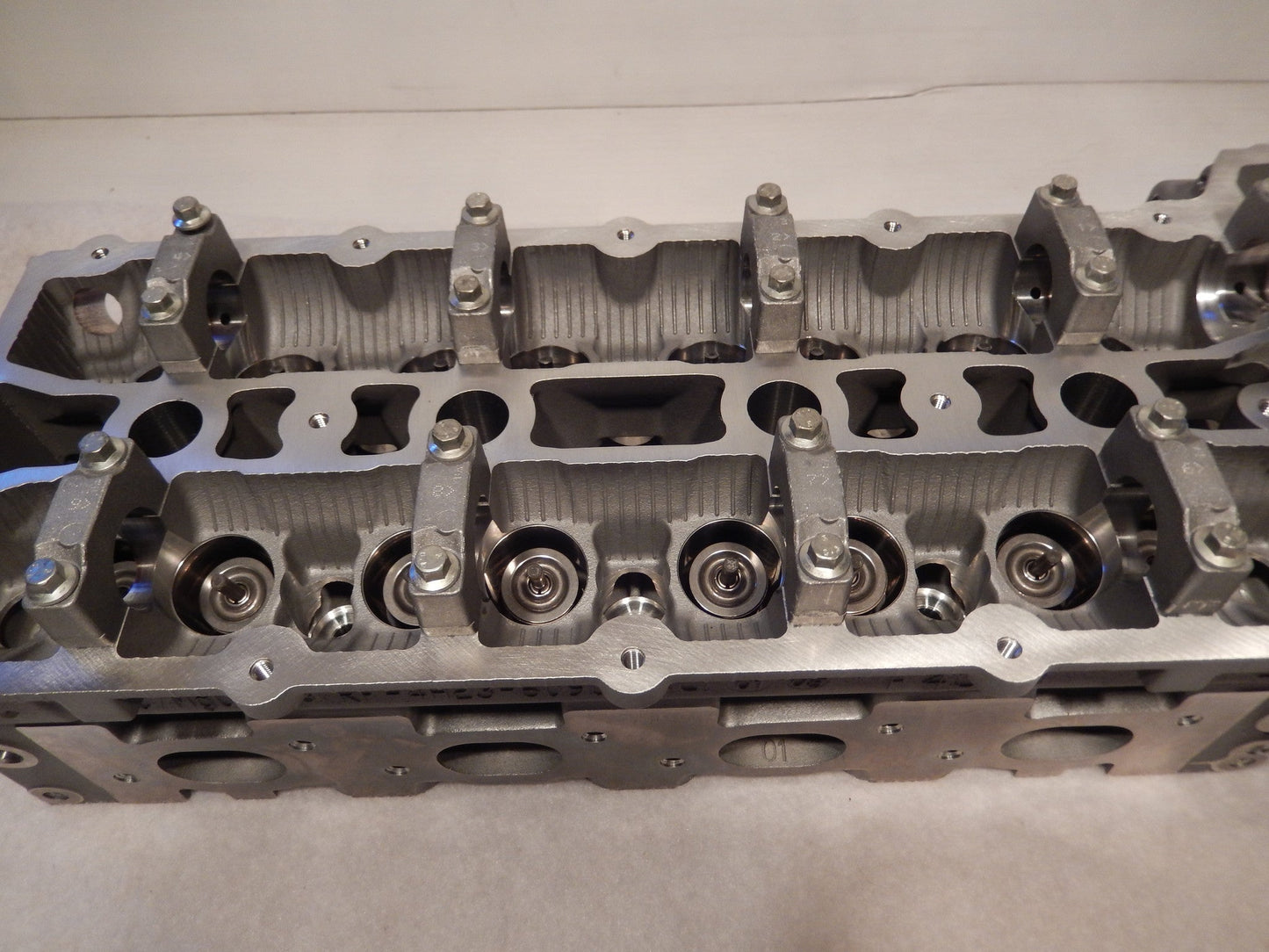 Range Rover 05- 06 NOS , NEW 4.4 16 Valve Right Side Engine Head # 4585196
