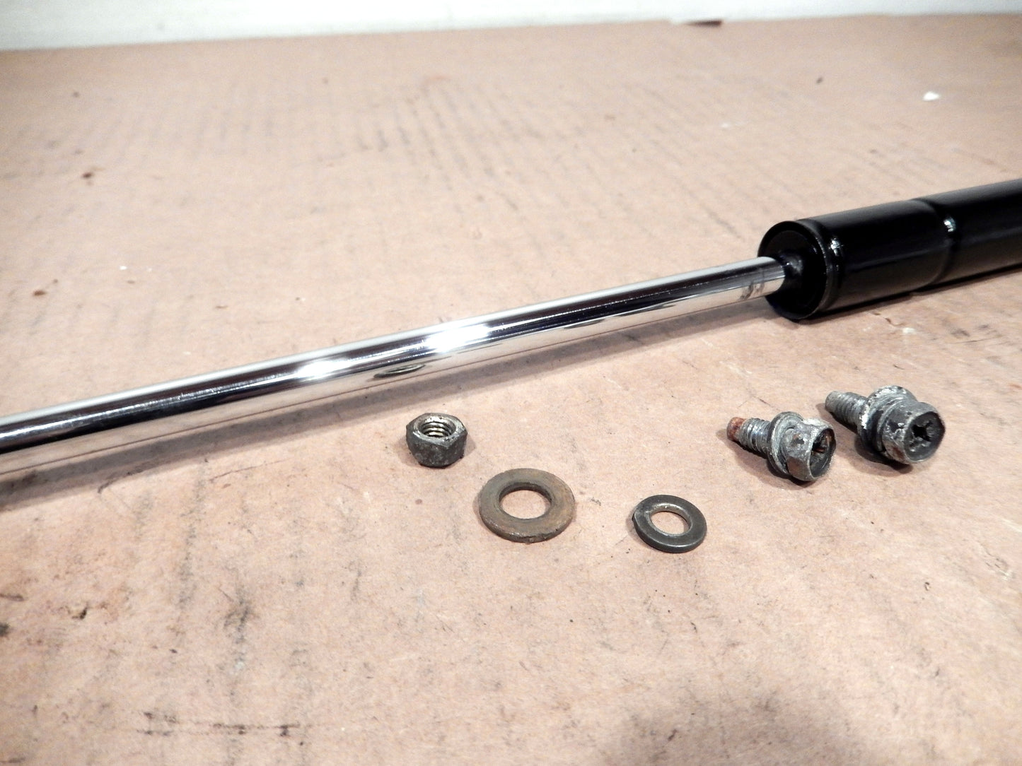 Datsun 280Z OEM Rear Hatch Lift