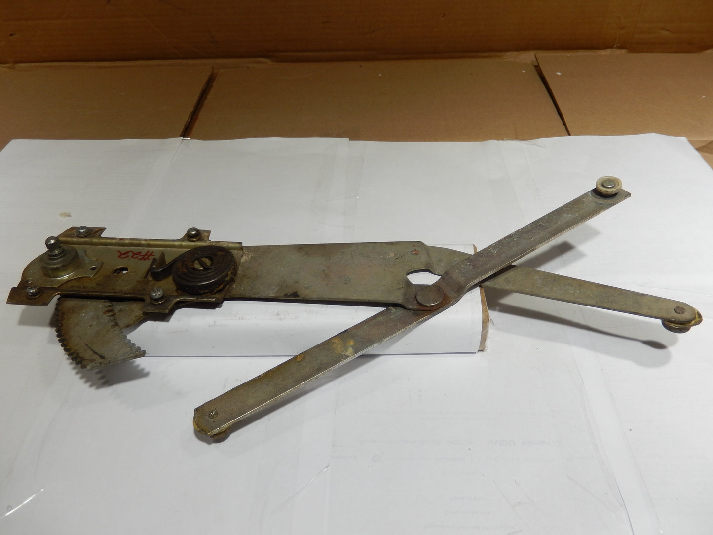 Datsun 240Z Passengers Window Regulator