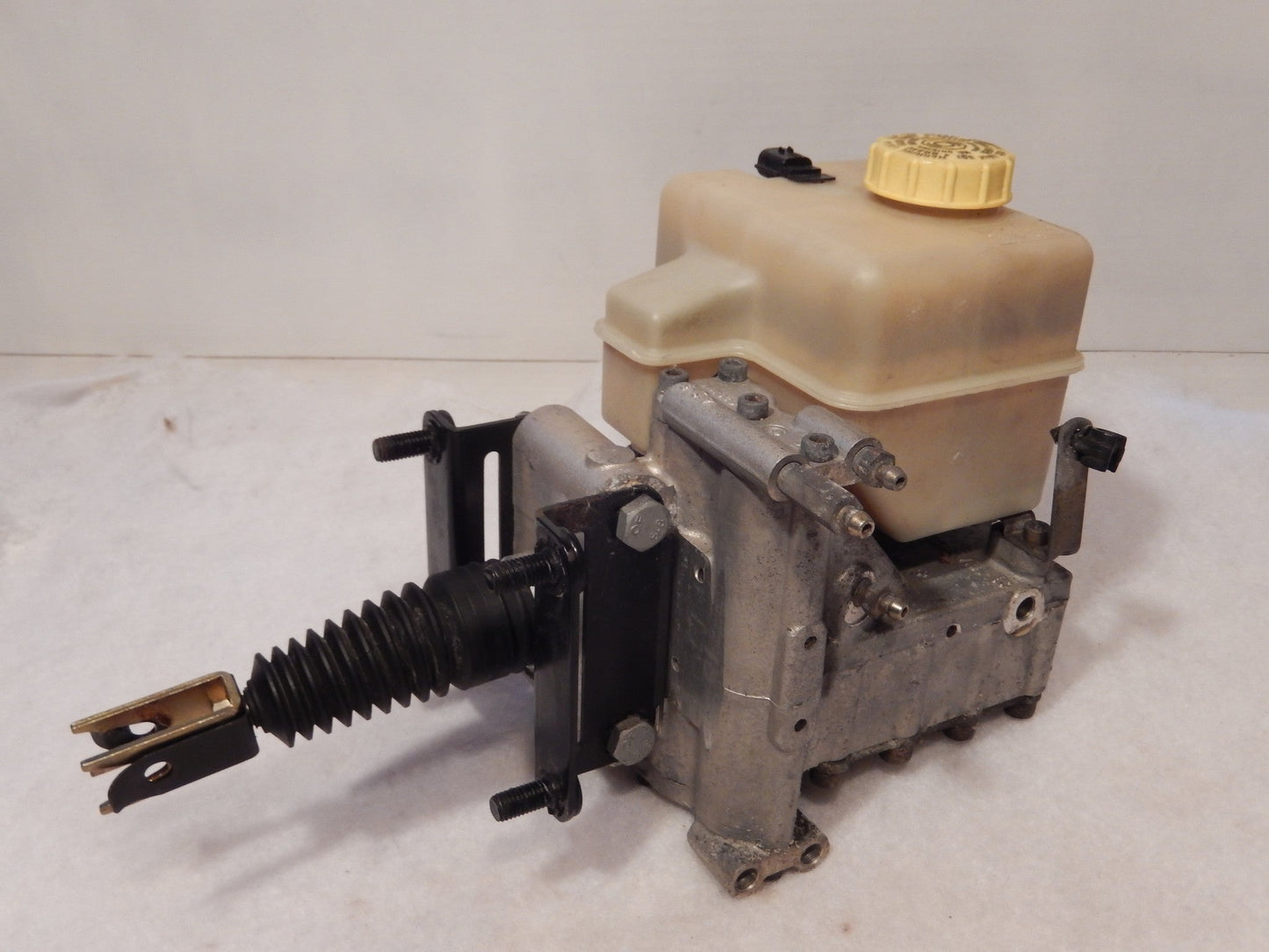 Range Rover P-38 OEM ABS Braking System Brake Block Assembly 1995 - 2002