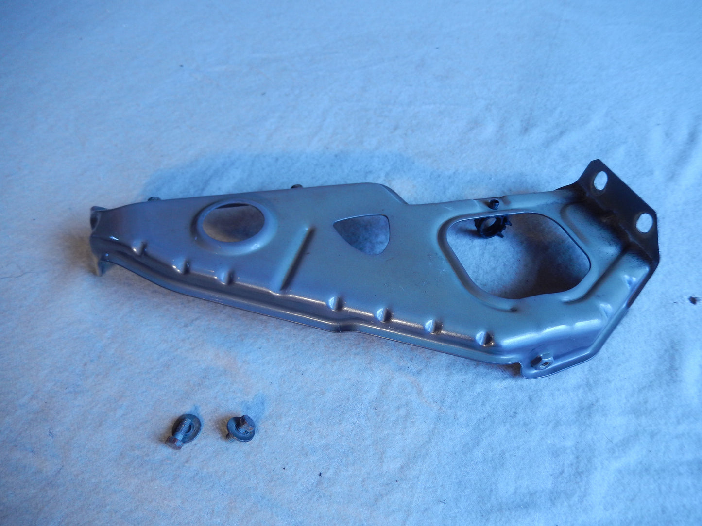 Maserati Quattroporte M-139 Driver Side Head Light Tray