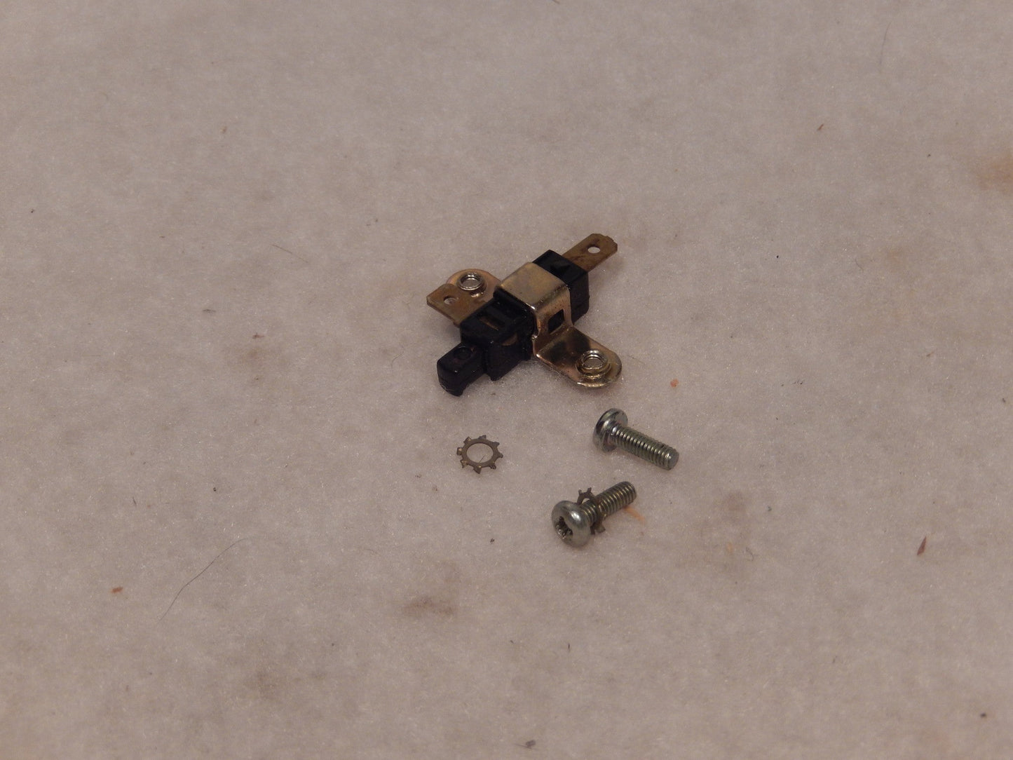 Range Rover P-38 E Brake " On " Switch