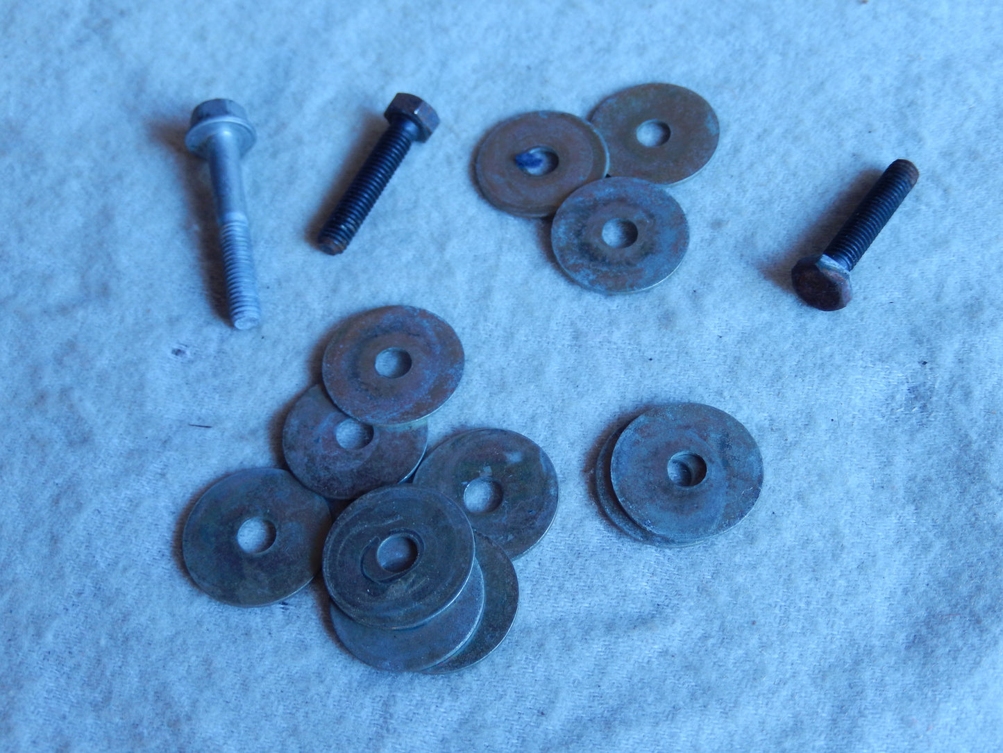 Maserati Quattroporte M-139 04 - 014 OEM Wipers Mechanism Fasteners