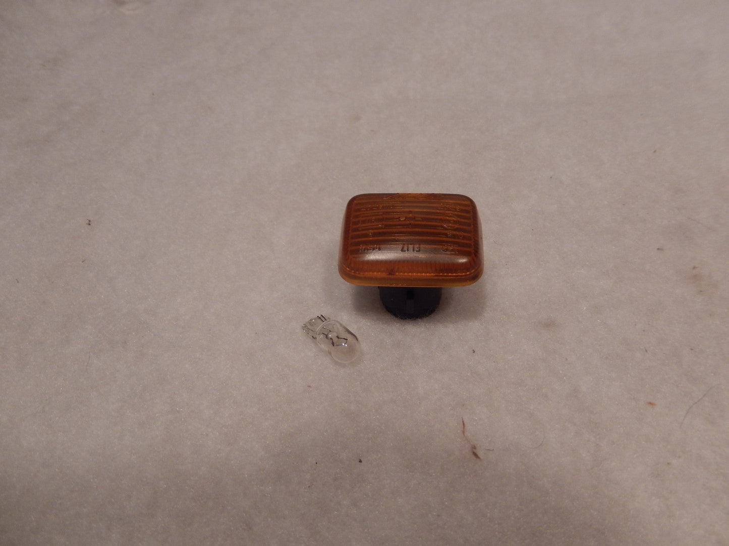 Range Rover P-38 OEM Amber Side Marker Body Light