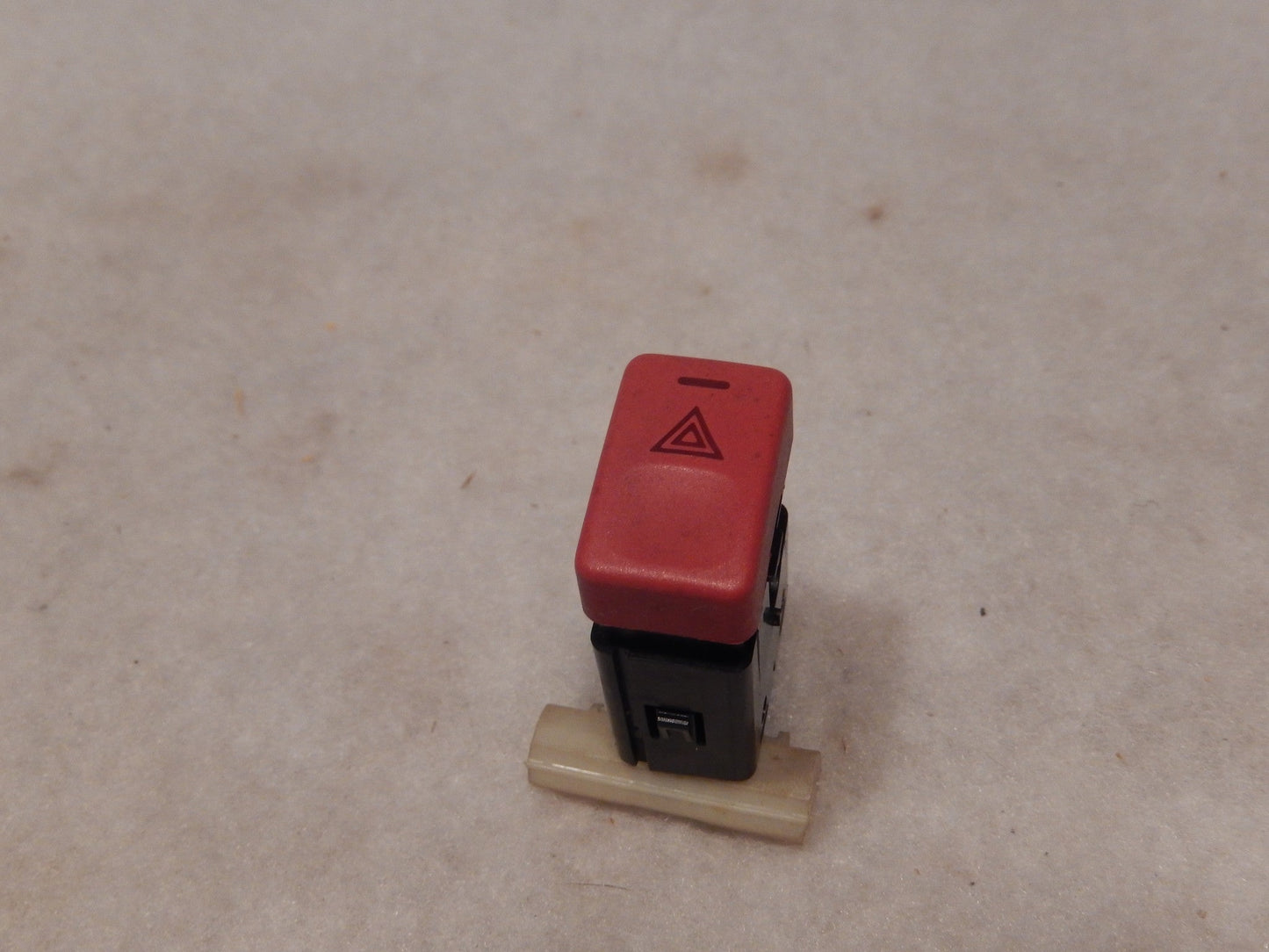 Range Rover P-38 Dashboard Hazard Switch