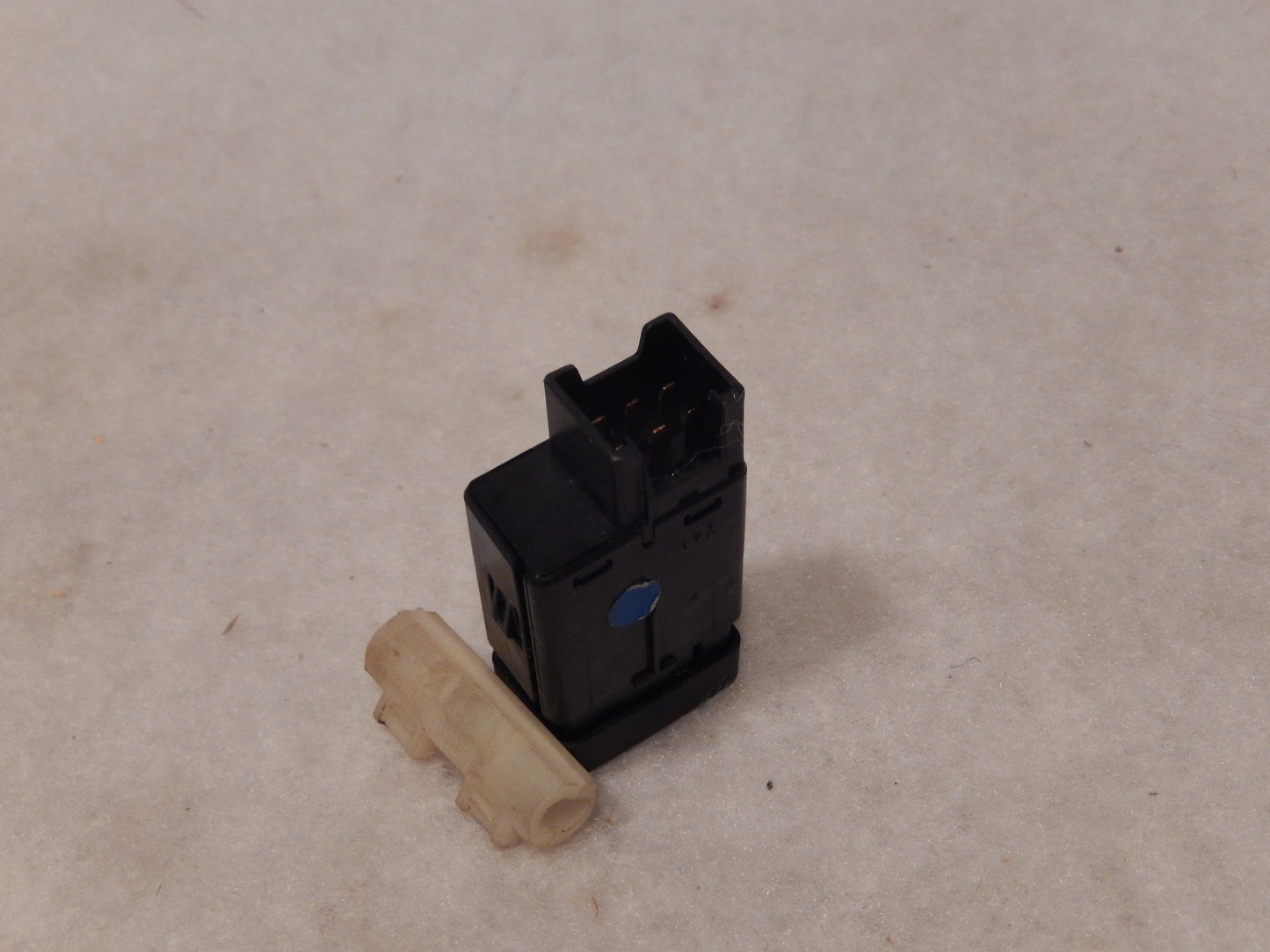Range Rover P-38 Dashboard Rear Fog Lights Switch