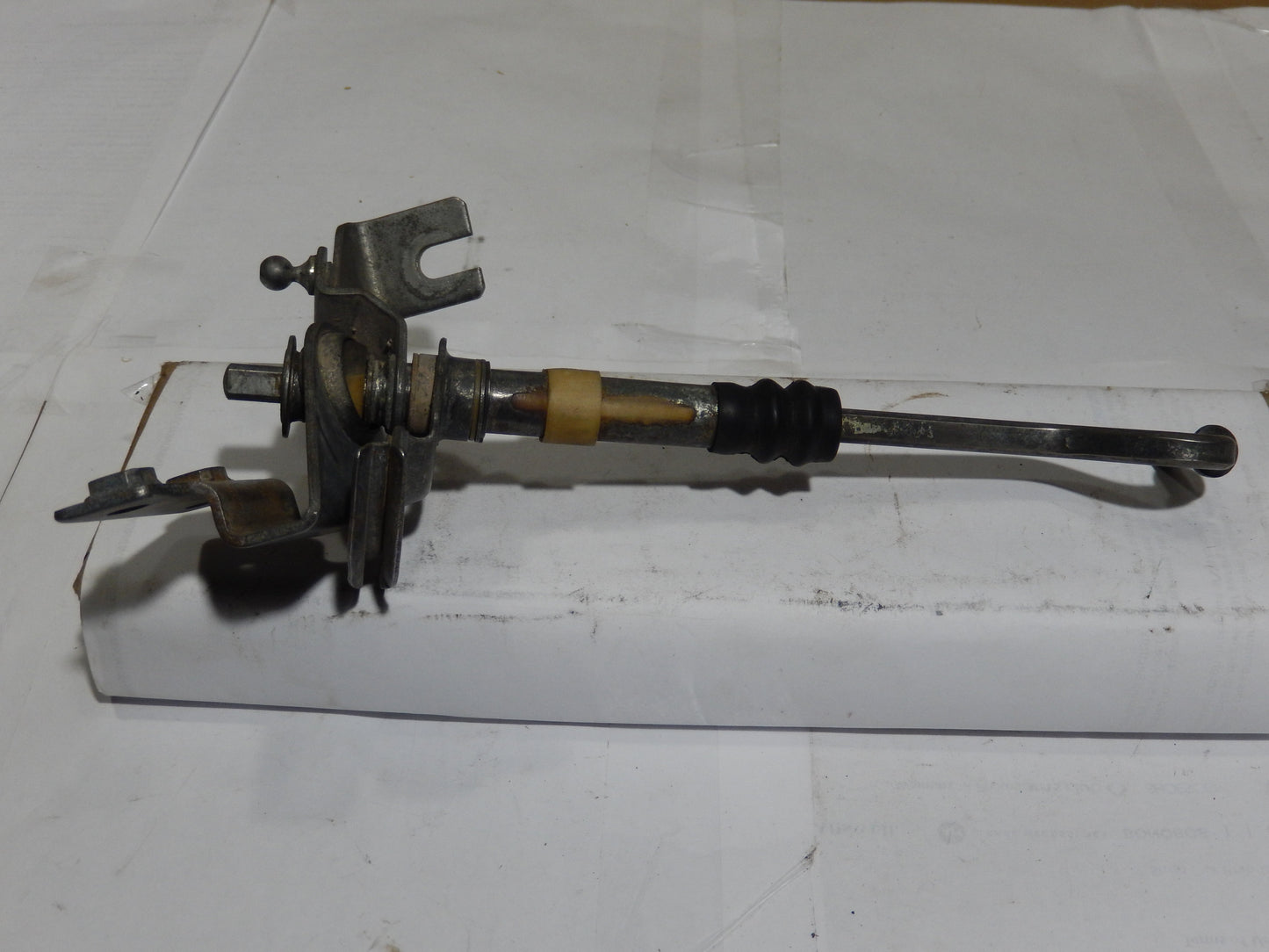 Datsun 280Z Firewall Throttle Rod Assembly