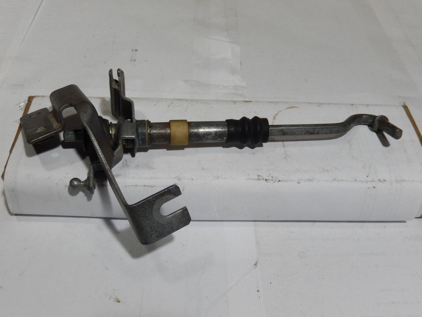 Datsun 280Z Firewall Throttle Rod Assembly