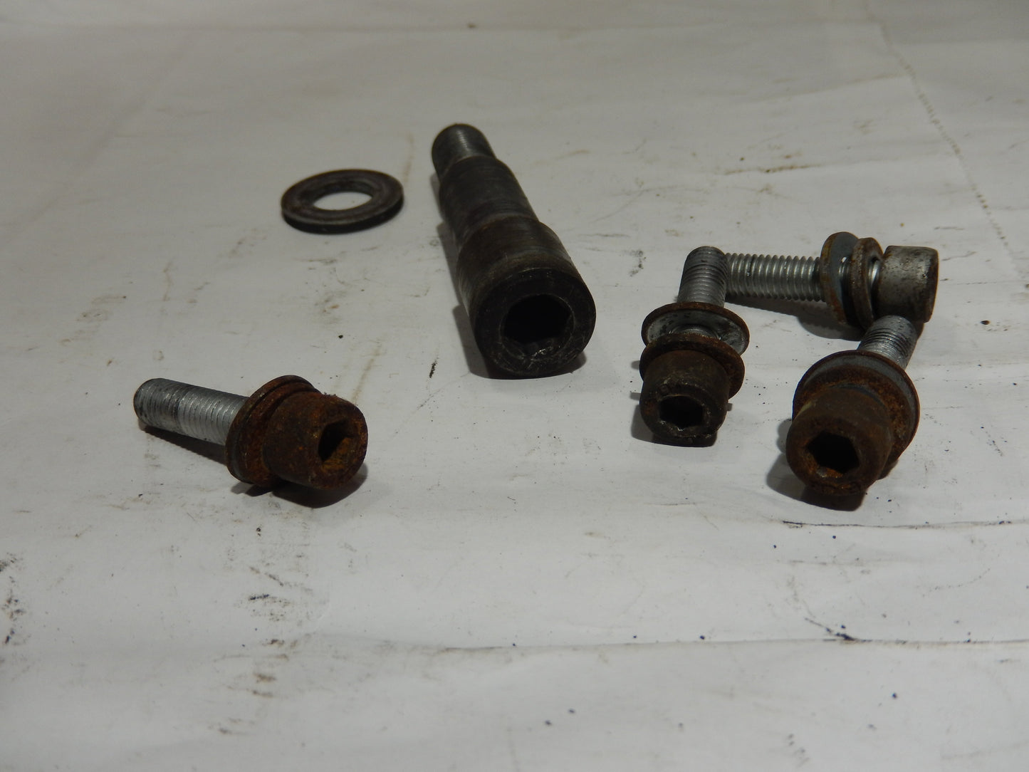 Maserati Quattroporte M139 Rear Strut Mount Fastener Group