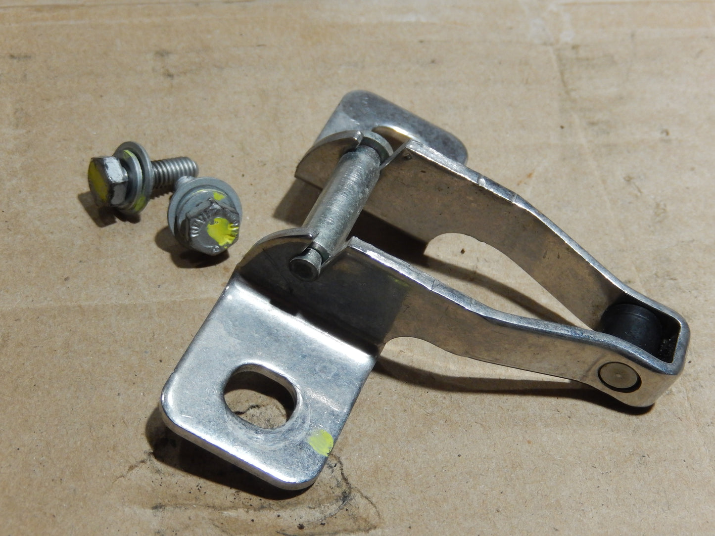 Maserati Quattroporte Trunk Lock Catch Bar