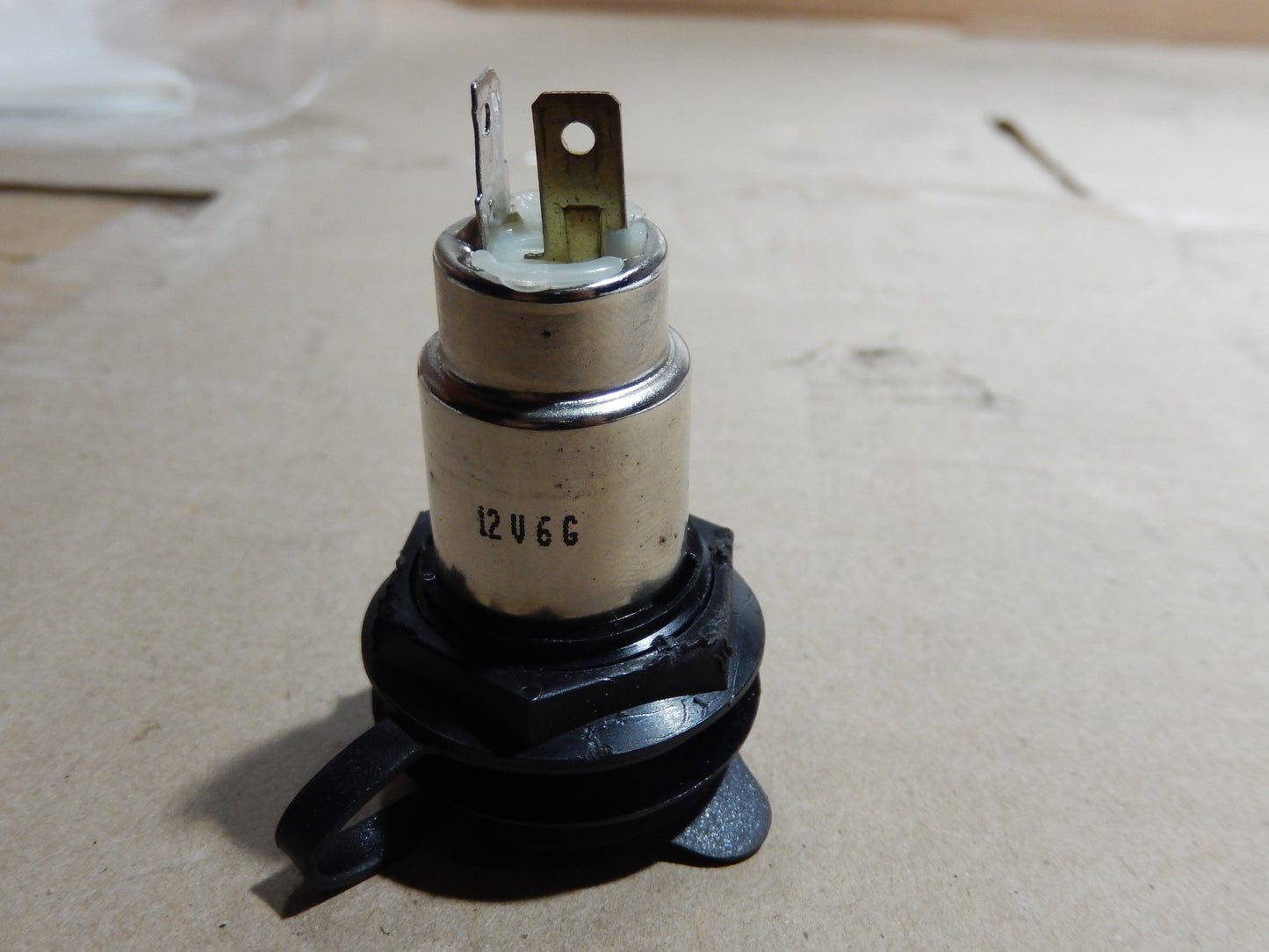 Maserati Quattroporte M139 Trunk 12 Volt Outlet