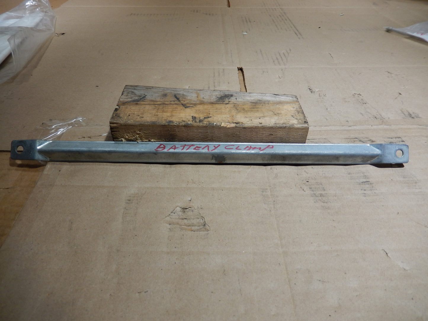 Maserati Quattroporte M139 Battery Clamp Bar