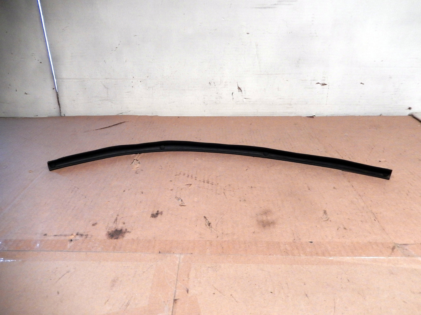 Datsun 240Z 280Z Lower Door Frame Weather Seal