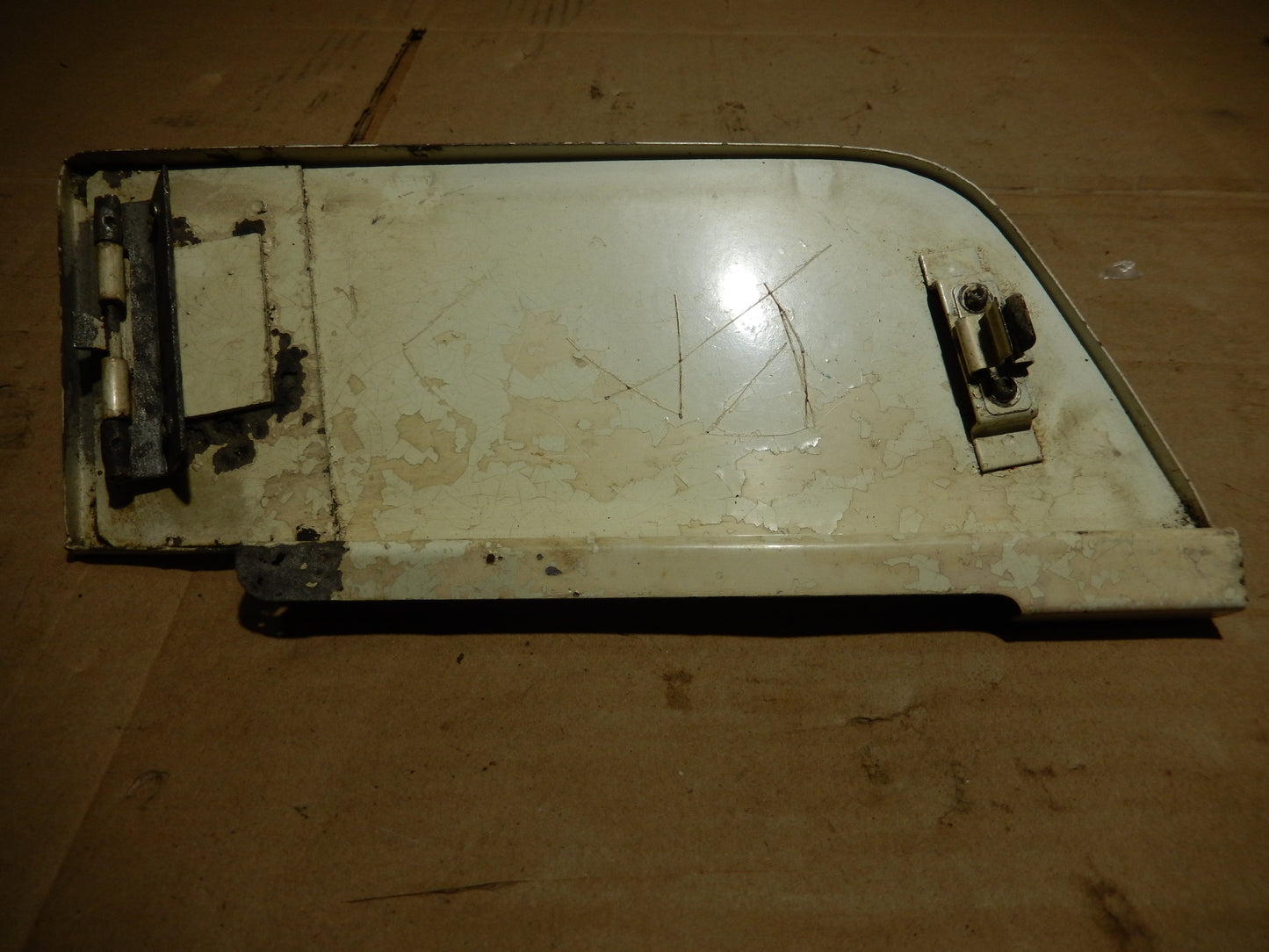 Datsun 240Z - 280Z Passenger Side Hood Inspection Hatch