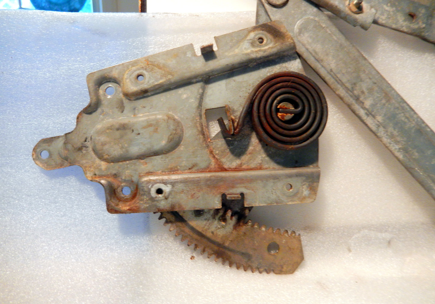 Datsun 280ZX Passenger Side Power Window Regulator