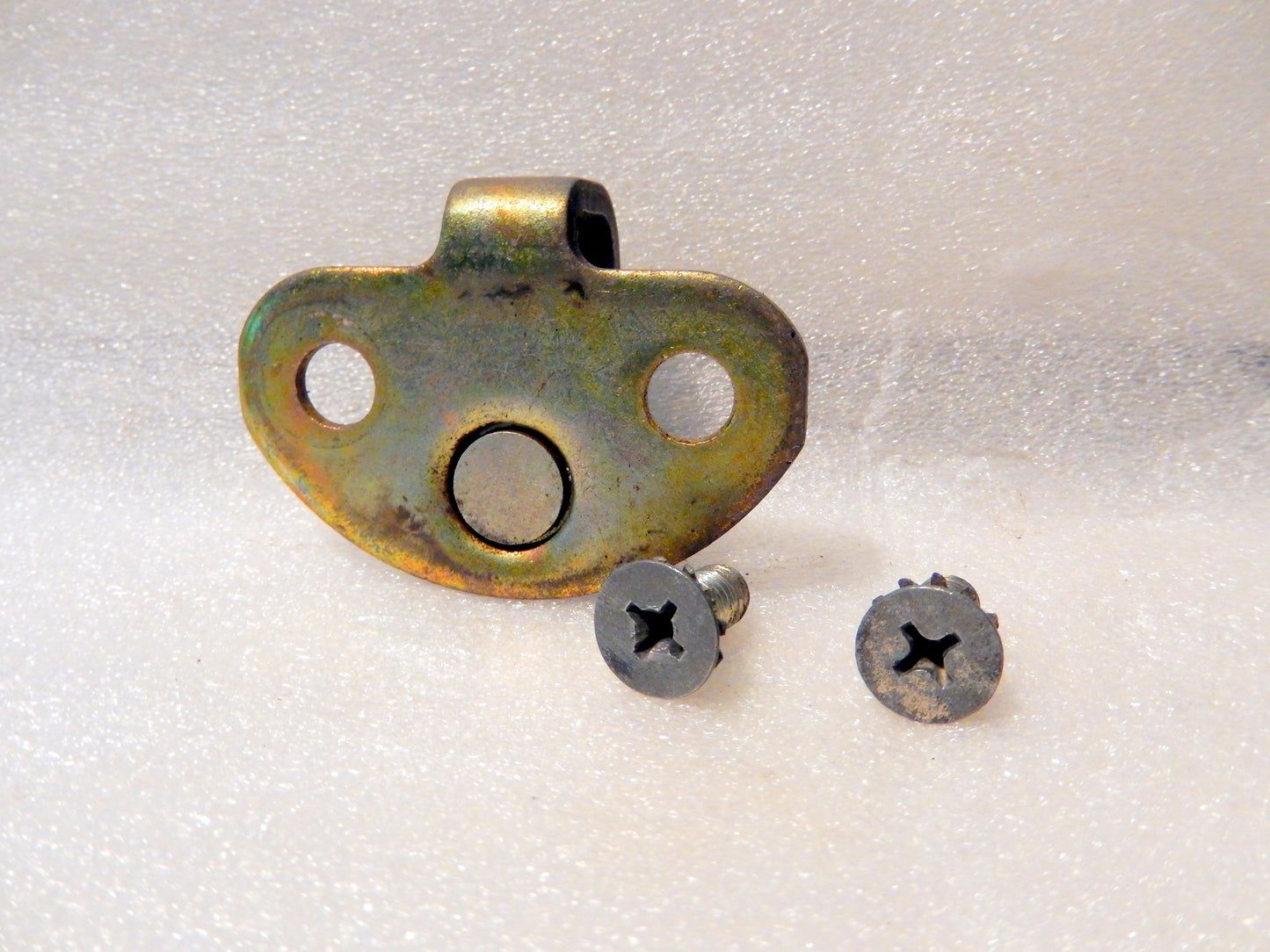 Datsun 280ZX Passenger's Door Lock Catch