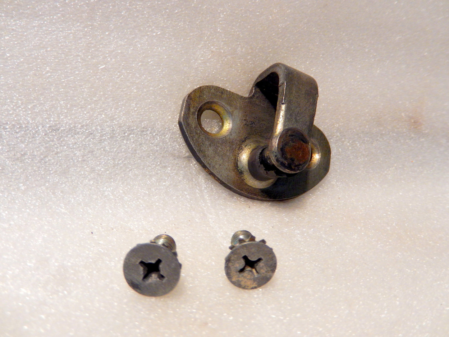 Datsun 280ZX Passenger's Door Lock Catch