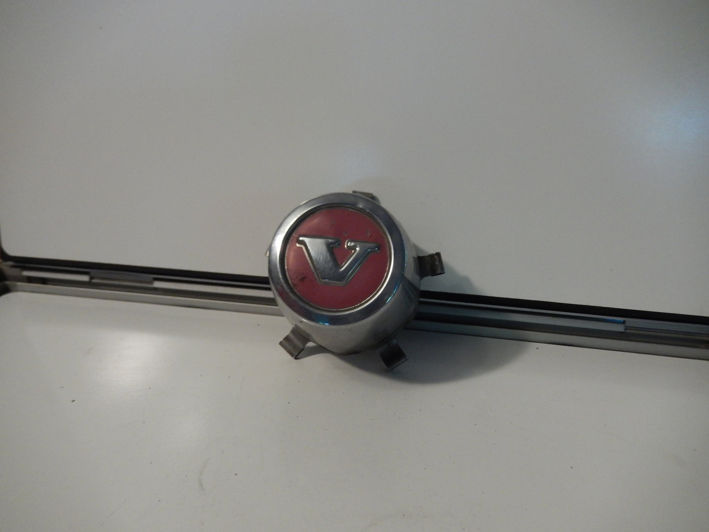 Volvo P1800ES OEM Wheel Spindle Cap