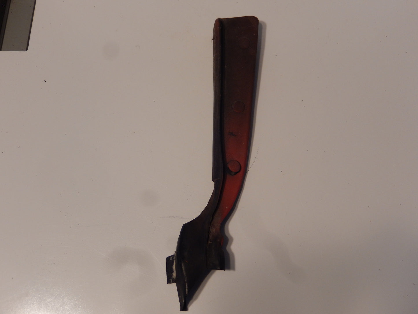 Datsun 240Z Passenger's Door Front Top Corner Seal