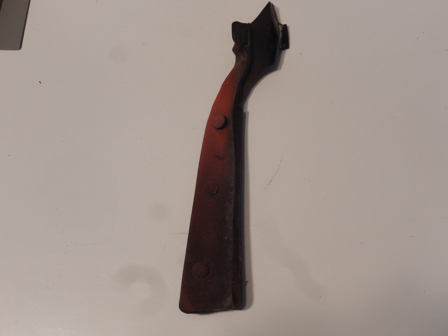 Datsun 240Z Passenger's Door Front Top Corner Seal