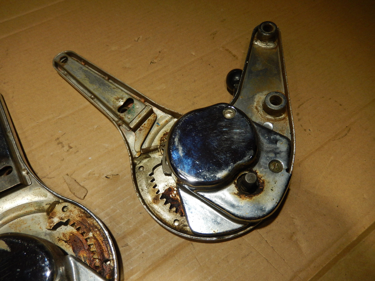 Maserati 1969 - 1973 Ghibli Drivers Seat ( left ) Pair of Seat Adjusting Hinges