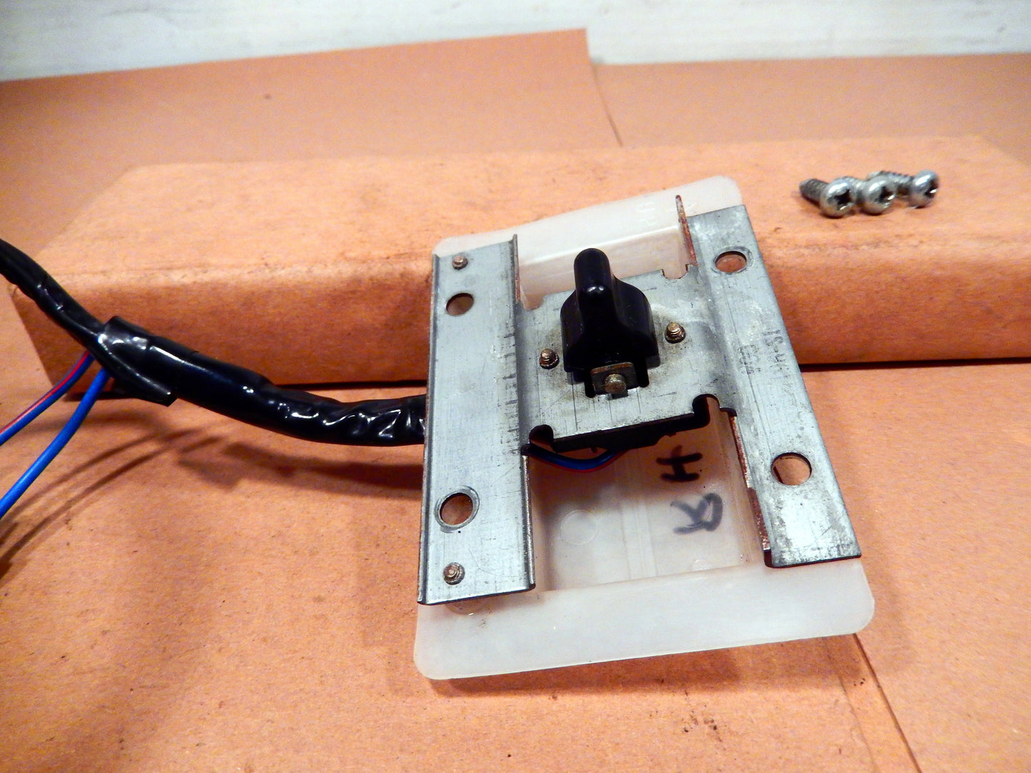 Datsun 280ZX Passenger Door Window Switch