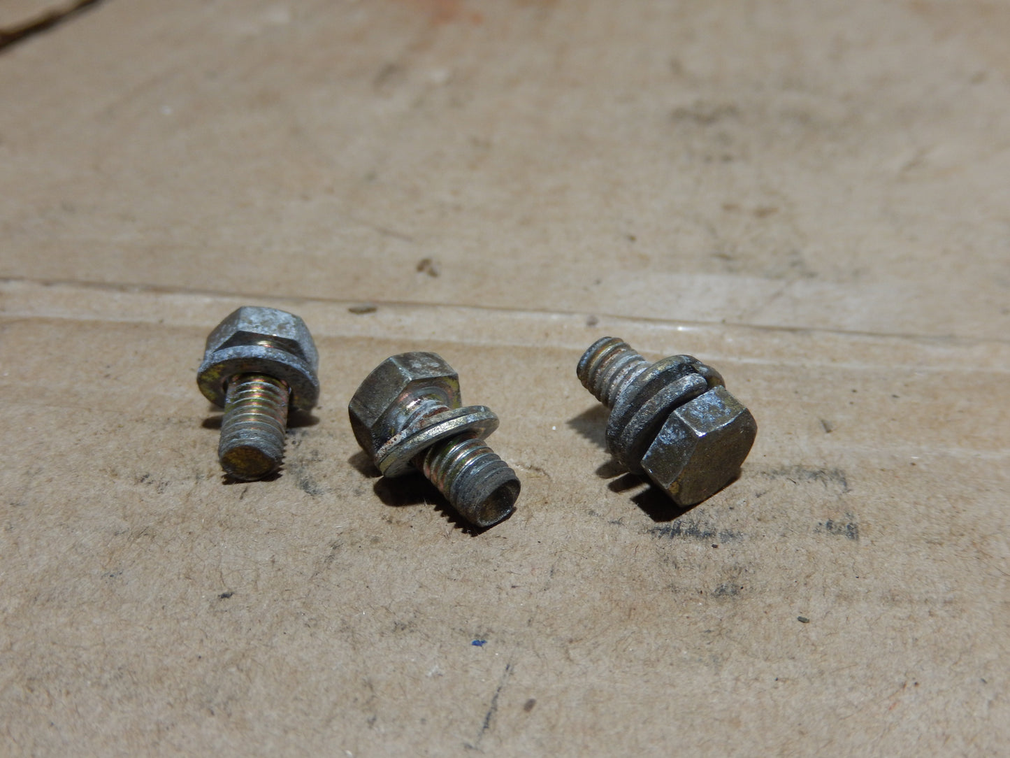 Datsun 240Z Blower Fan Mounting Bolts