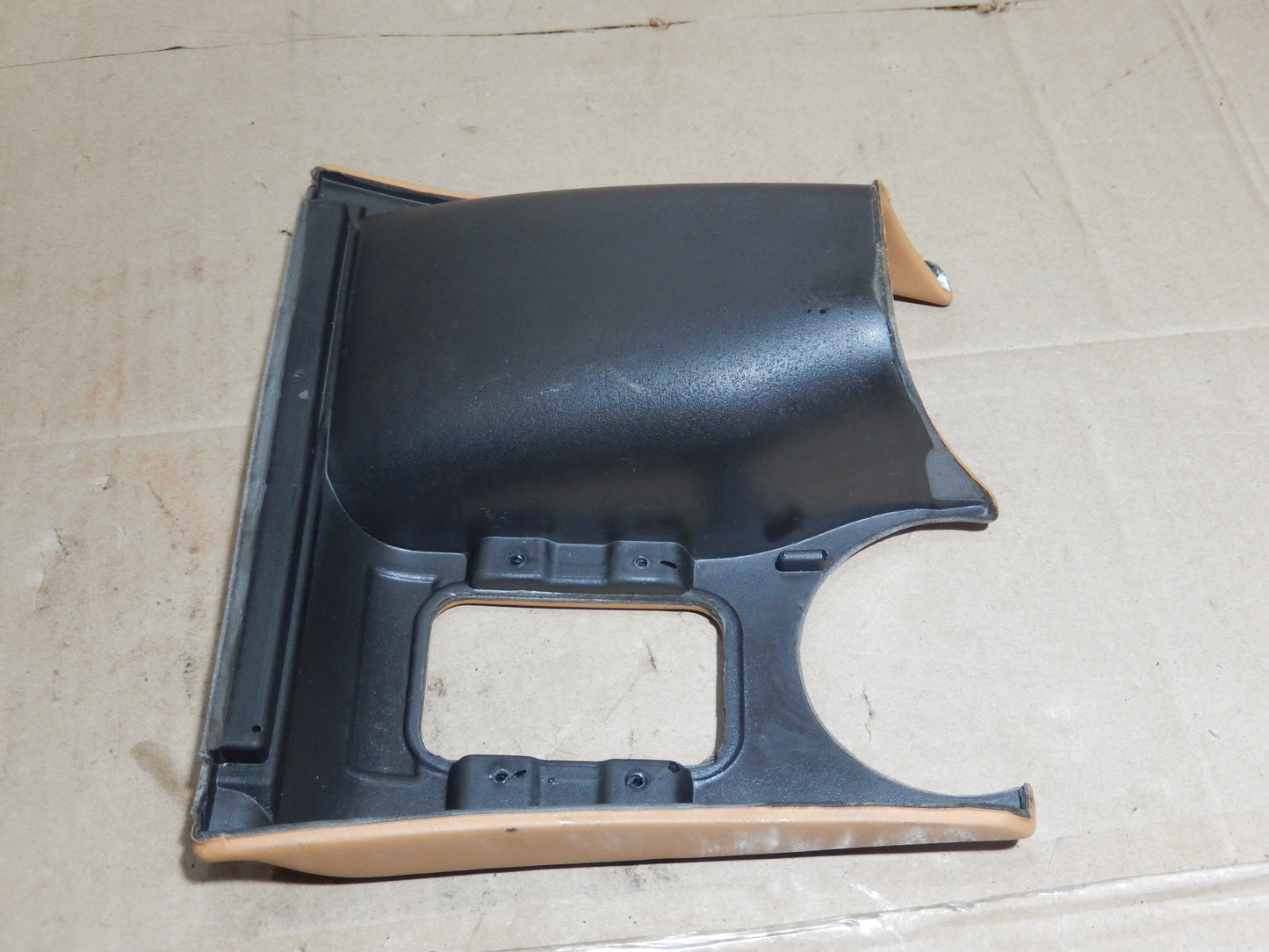 Maserati Quattroporte Shift Deck Panel