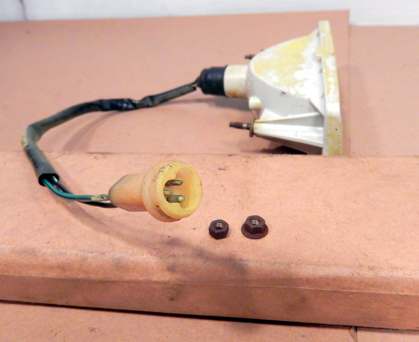 Datsun 280ZX Passenger Side Front Turn Signal Light Body - Handy Man's Special