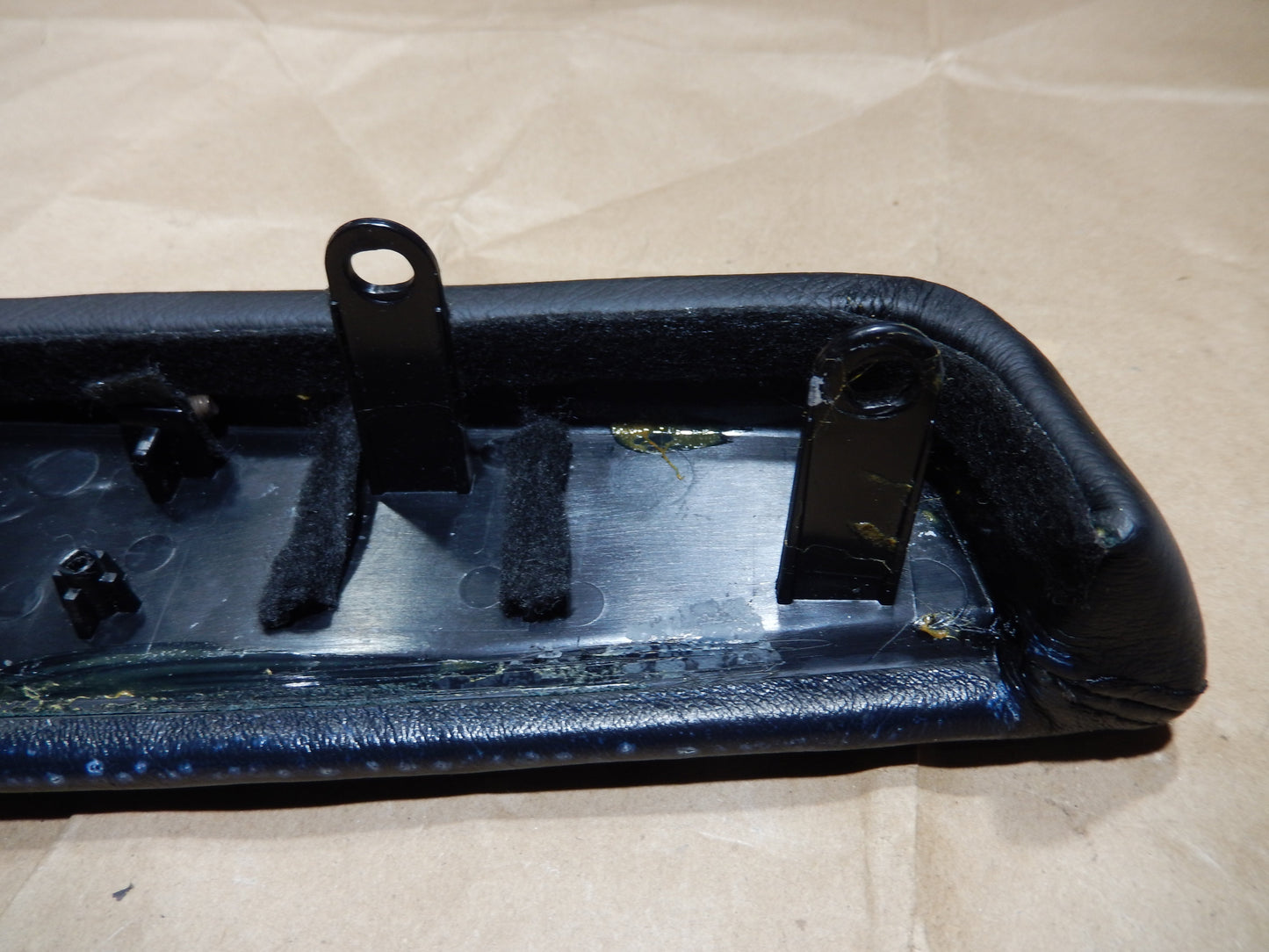 Maserati Quattroporte M-139 Black Rear Passengers Armrest