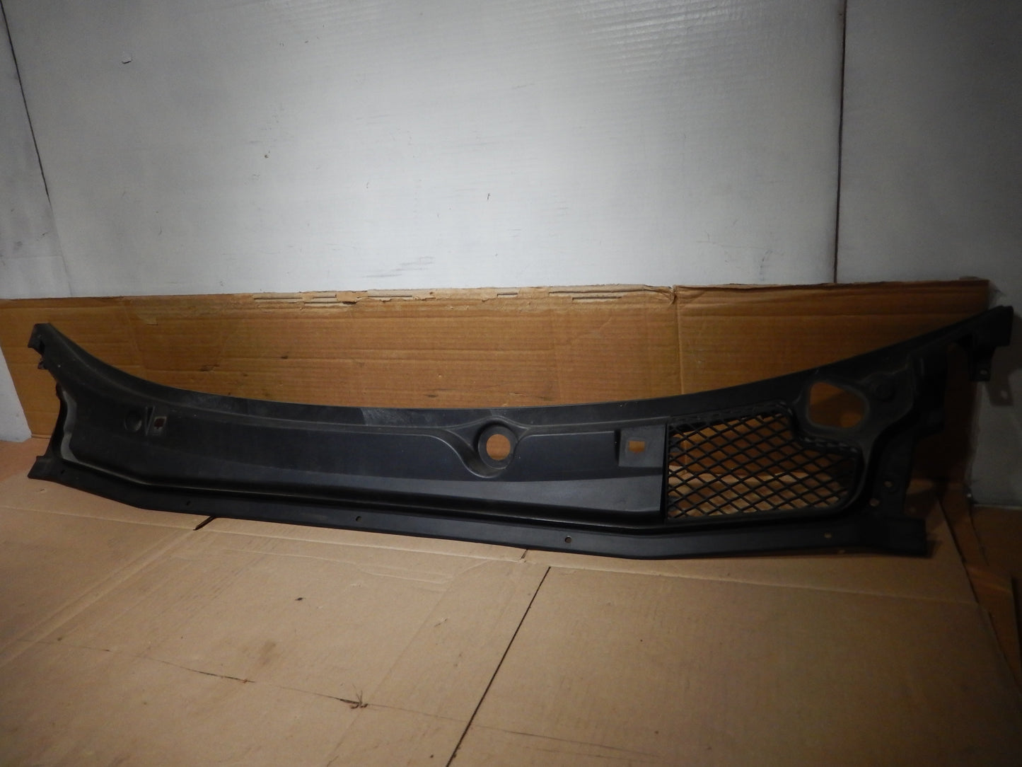 Maserati Quattroporte OEM Rear Engine Bay Wipers and Drain Pan