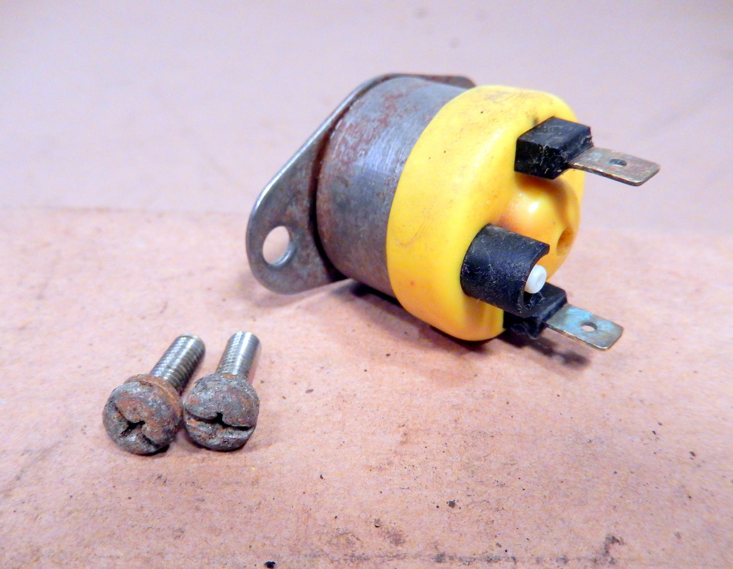 Datsun 280ZX Engine Bay Vacuum Motor